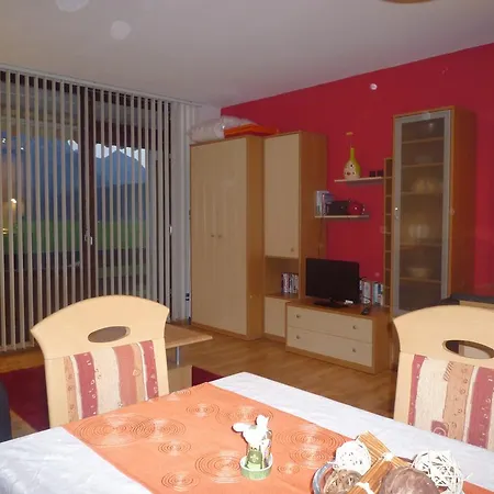 Apartamento Holiday *