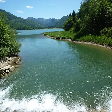 Holiday * Strobl